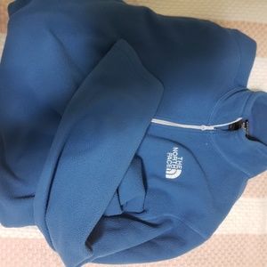 Half zip fleece pullover